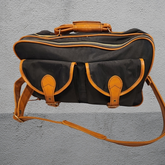 Vintage Skyway Nylon Carry On Shoulder Weekender Luggage Bag 18 L X 12 H - Picture 5 of 8